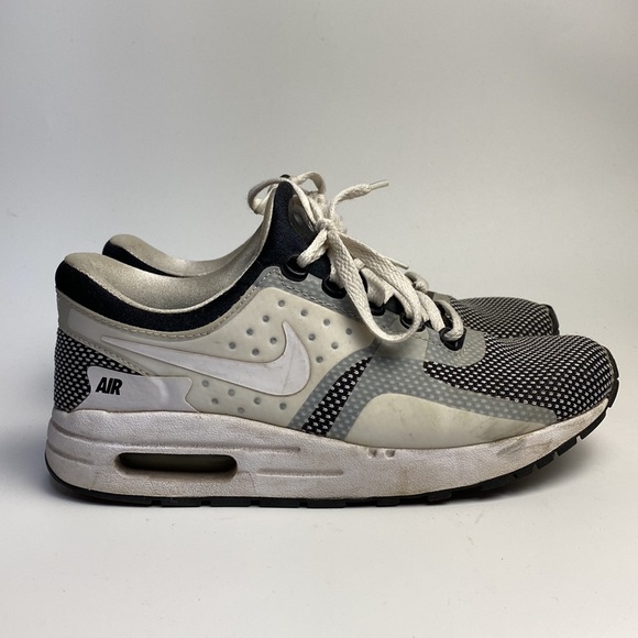 Nike Air Max Zero Essential Big Kids Sneaker 
Size 5Y - Picture 2 of 7